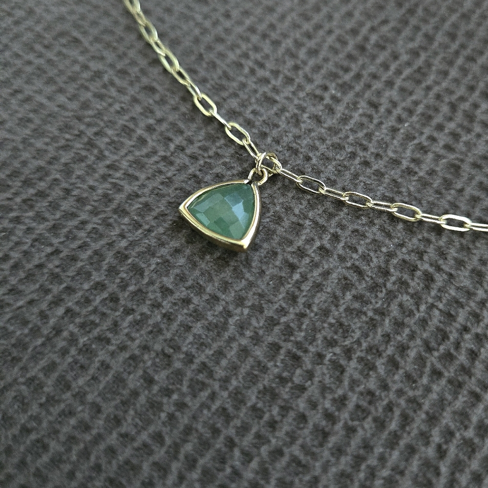 Inspired By You Triangular Green💚 Aventurine Pendant Necklace - NWOT - Picture 12 of 13